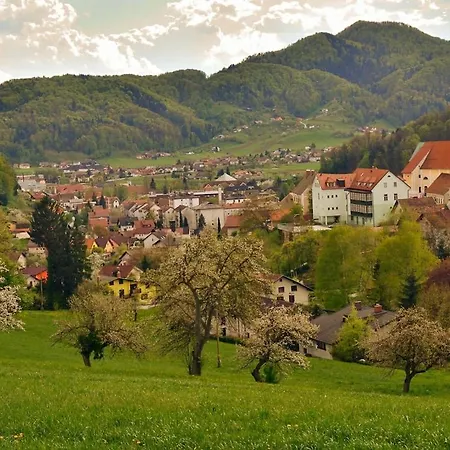 Holiday Apartement Sentjur Apartmán