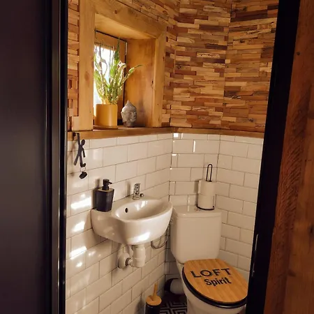 Holiday Apartement Sentjur 아파트 *