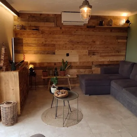 Holiday Apartement Sentjur 센튜어